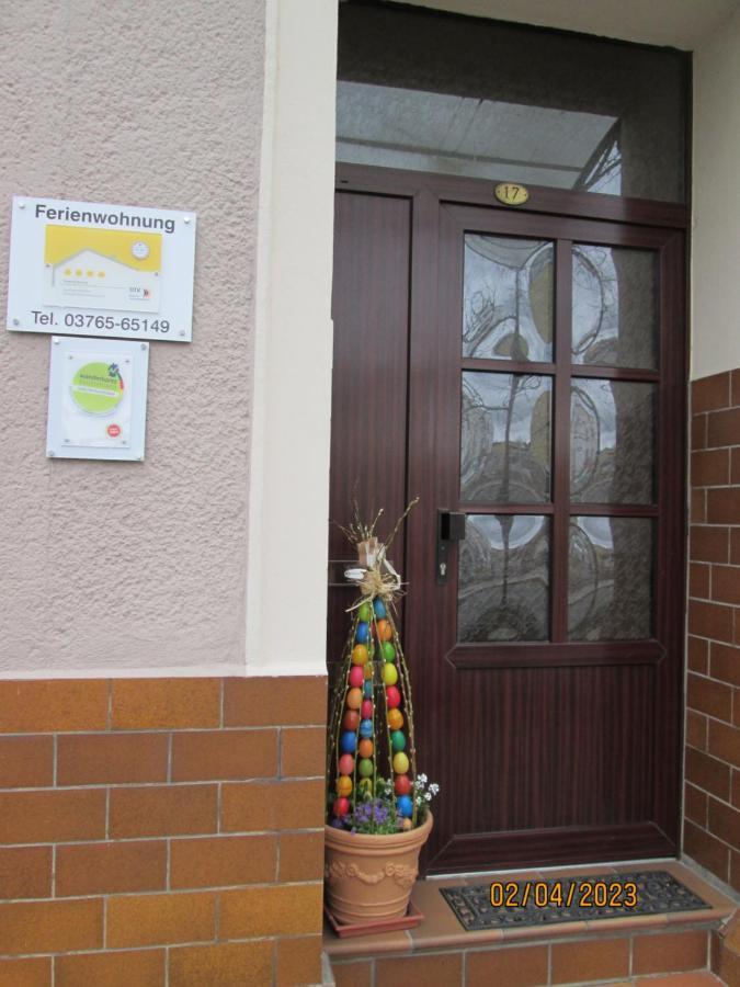 Zentrale-Ruhige Ferienwohnung Райхенбах-им-Фогтланд Екстериор снимка