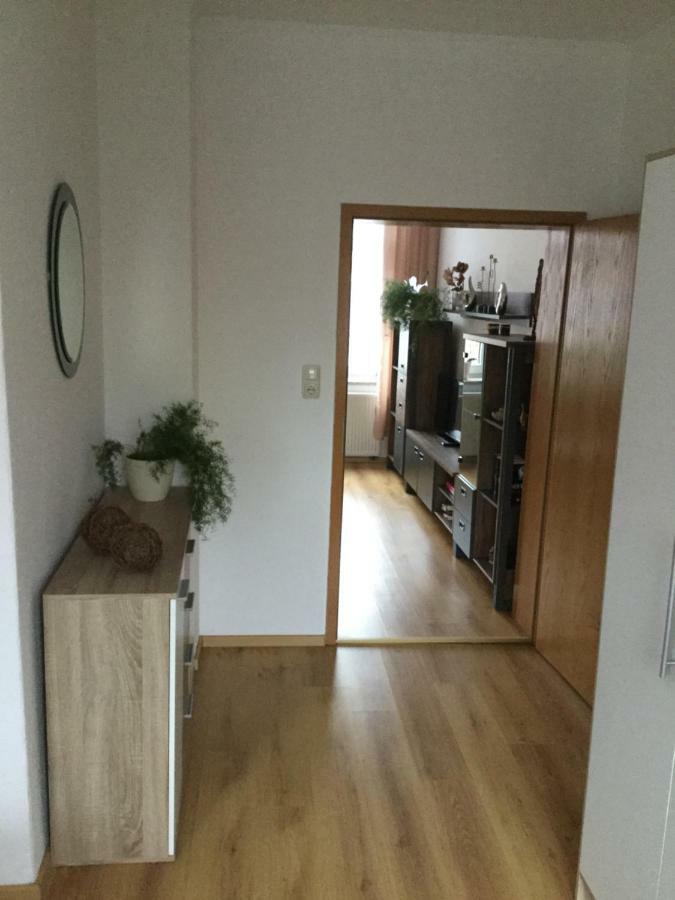 Zentrale-Ruhige Ferienwohnung Райхенбах-им-Фогтланд Екстериор снимка